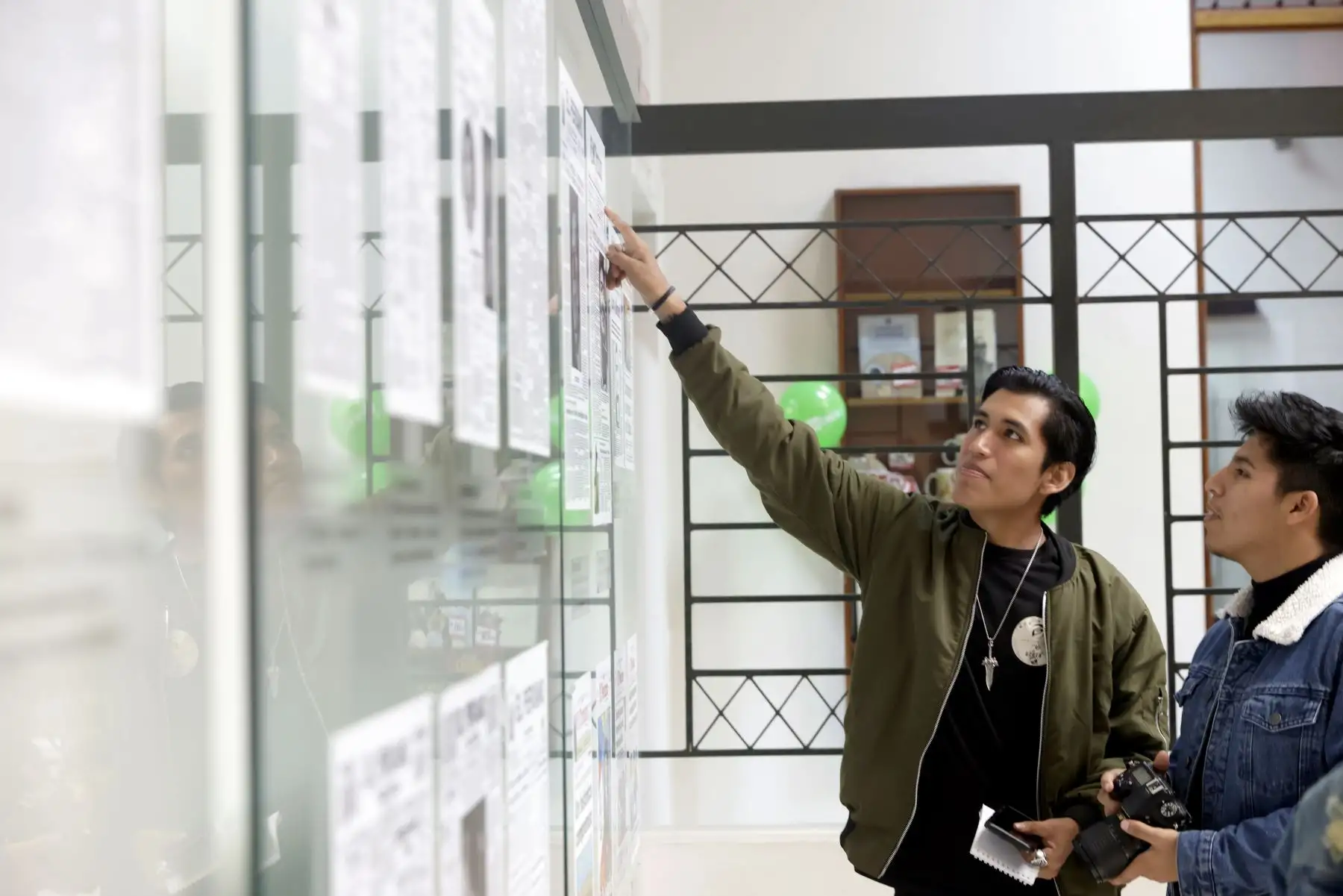 Vive Andina. Estudiantes de la Universidad Peruana Unión, Facultad de Ciencias Humanas y Educación III ciclo de la carrera de Ciencias de la Comunicación visitan Editora Perú. Foto: ANDINA/Luis Iparraguirre