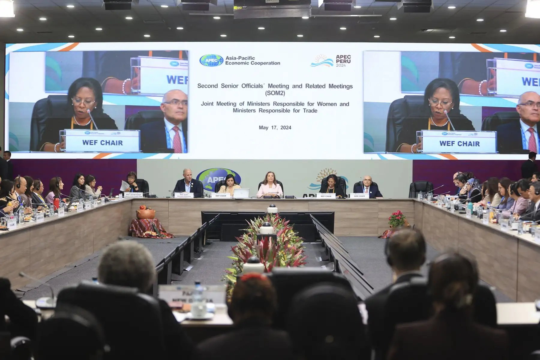 La presidenta Dina Boluarte participa en la reunión de ministras y ministros de los sectores mujer y comercio, integrantes de las 21 economías de APEC Asia Pacífico, realizada en Arequipa.
Foto: ANDINA/ Prensa Presidencia