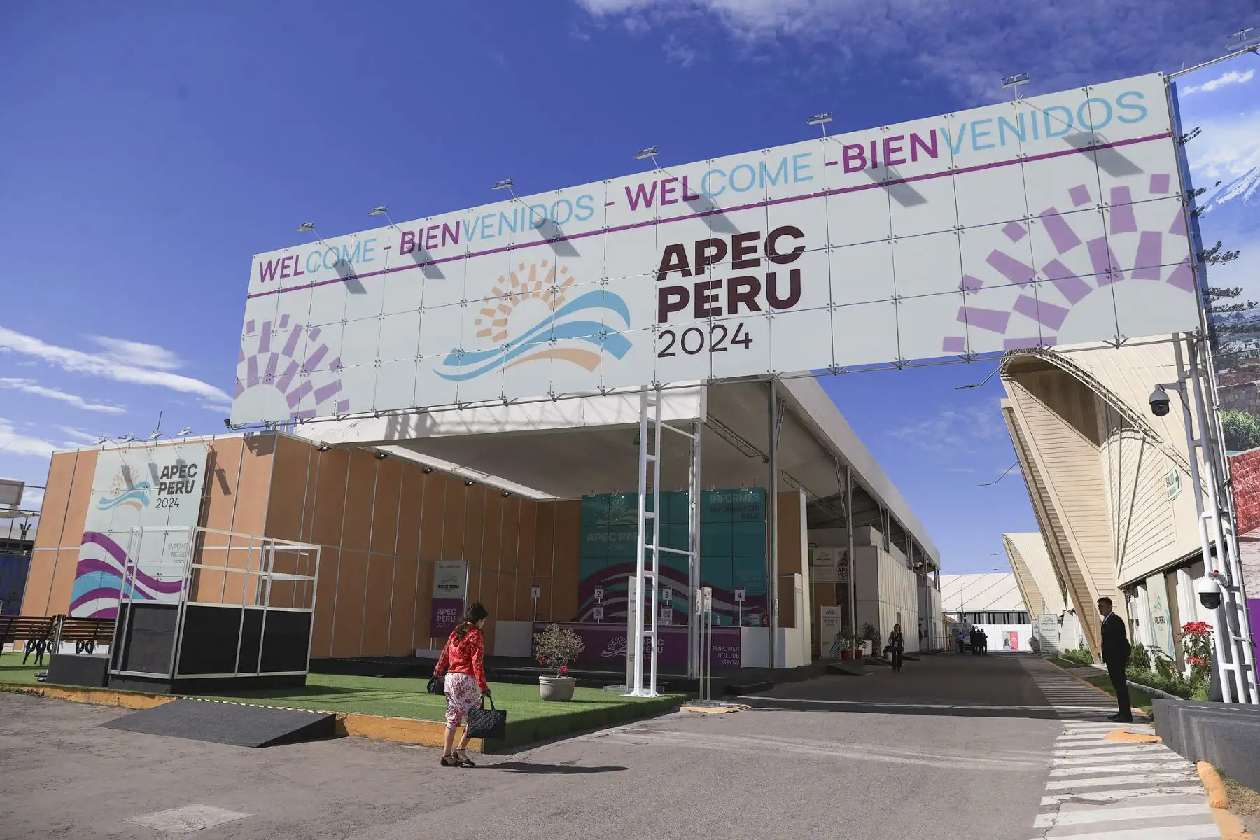 La presidenta Dina Boluarte participa en la reunión de ministras y ministros de los sectores mujer y comercio, integrantes de las 21 economías de APEC Asia Pacífico, realizada en Arequipa.
Foto: ANDINA/ Prensa Presidencia