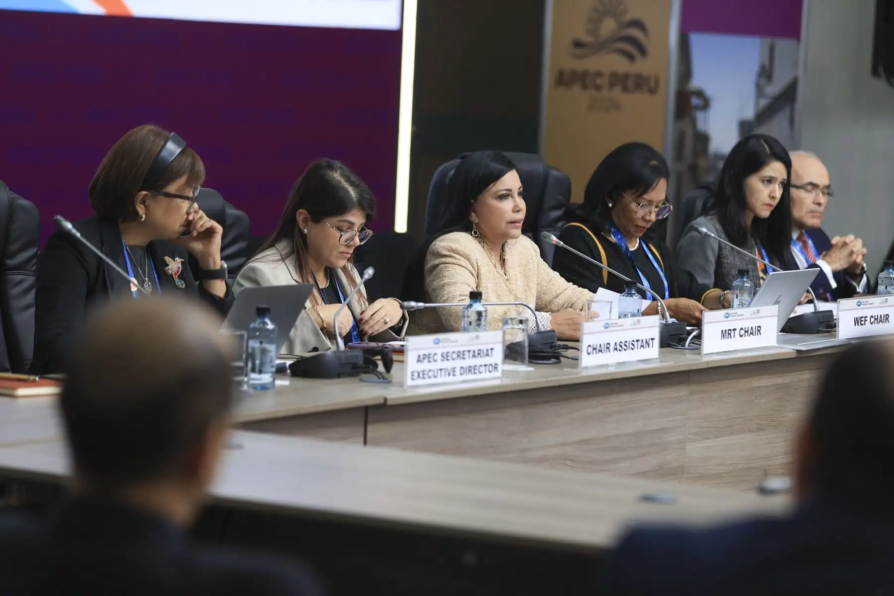 La presidenta Dina Boluarte participa en la reunión de ministras y ministros de los sectores mujer y comercio, integrantes de las 21 economías de APEC Asia Pacífico, realizada en Arequipa.
Foto: ANDINA/ Prensa Presidencia