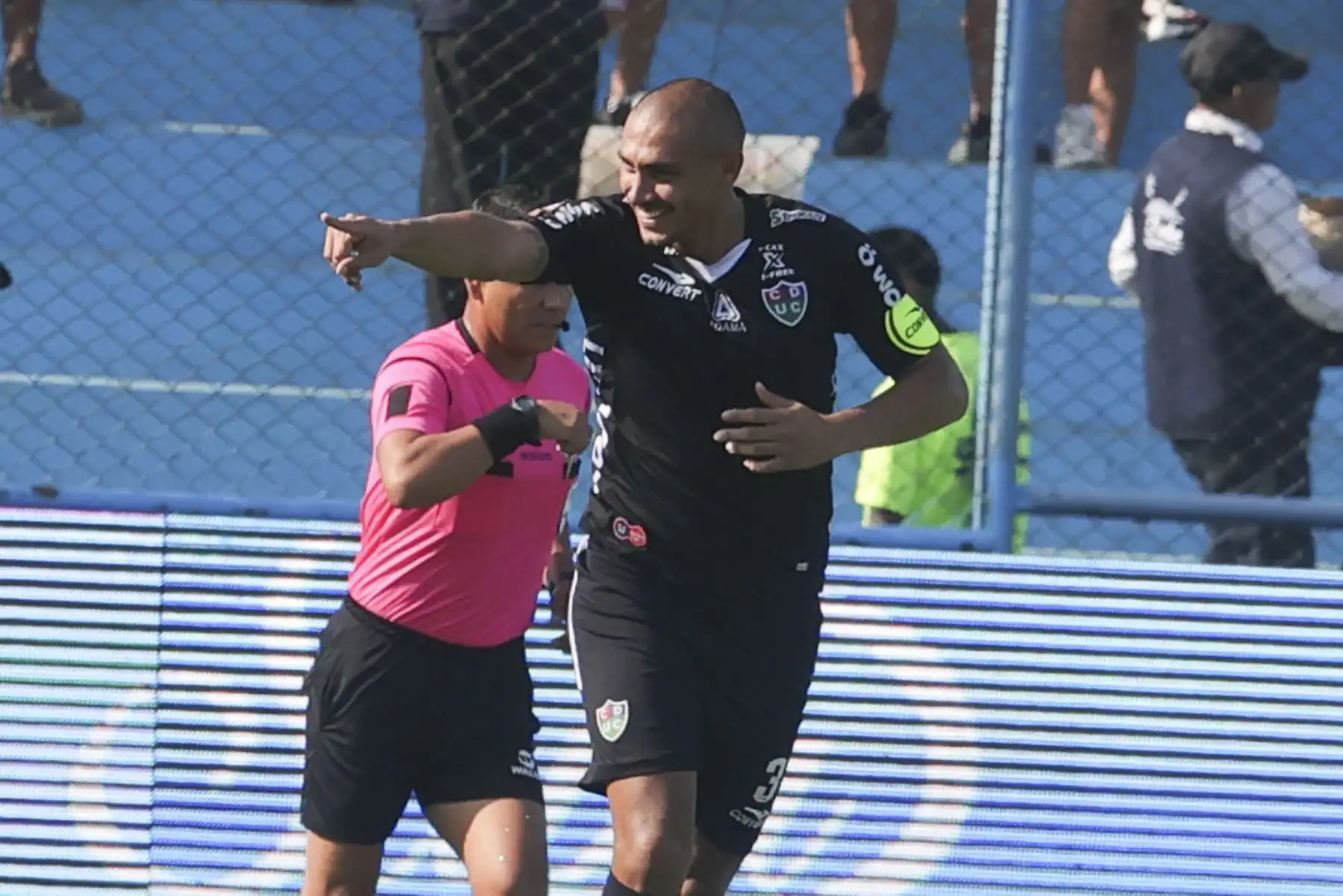 Teodoro Paredes festeja el gol  que anota en el partido jugado entre Sporting Cristal y Unión Comercio por el Torneo Apertura de la Liga 1.  Foto: ANDINA/Melina Mejía