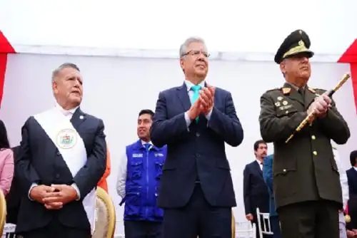Durante la actividad se resaltó el papel que desempeñó la ciudad de Trujillo en los acontecimientos previos a las heroicas batallas de Junín y Ayacucho.