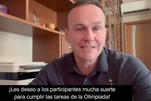El cosmonauta Sergey Ryazanskiy de la Agencia Espacial Rusa, Roscosmos, envió saludos a los niños y jóvenes peruanos participantes de las Olimpiadas Peruanas de Astronomía y Astronáutica 2024. Foto: UNMSM