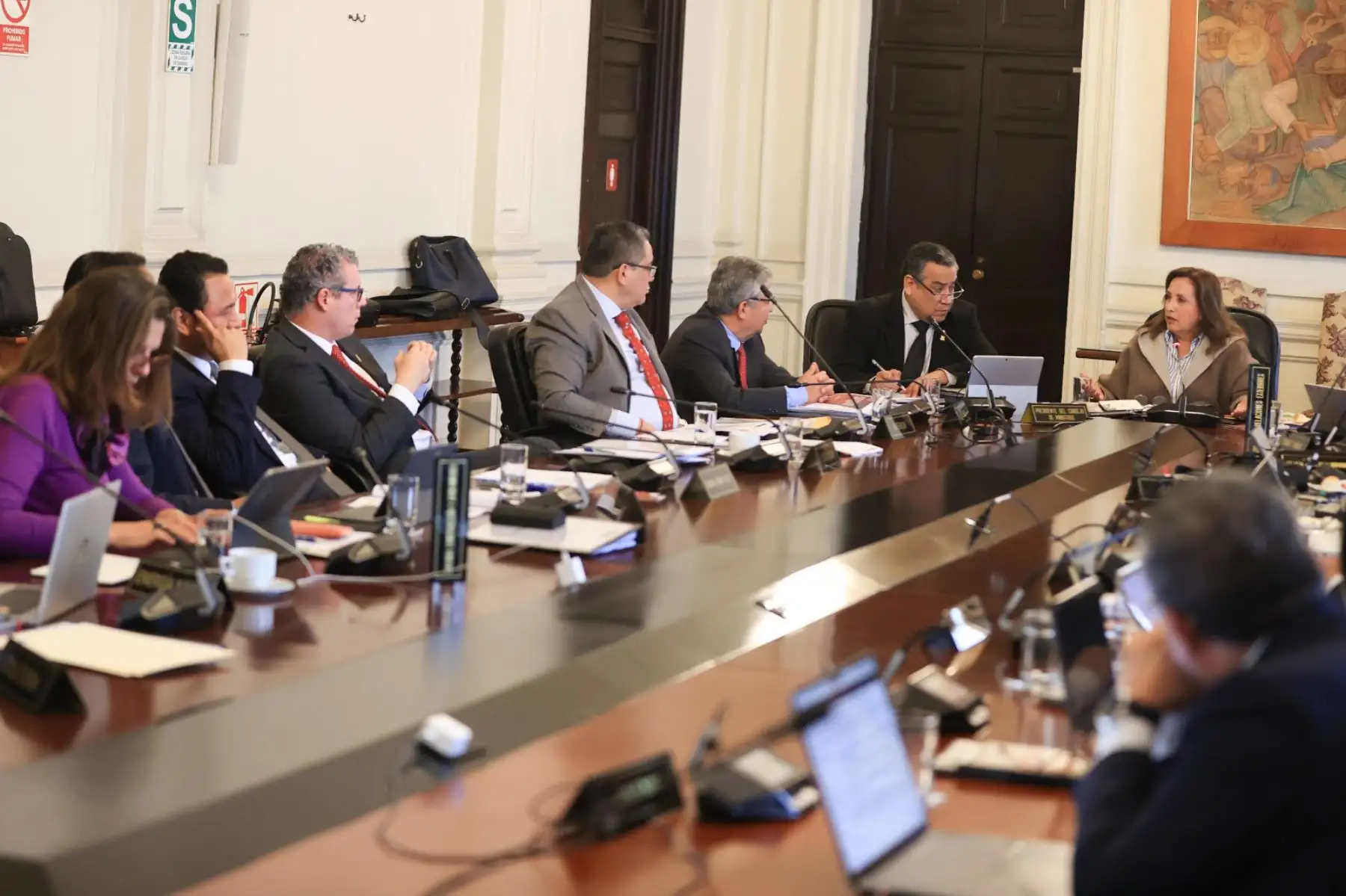 Se realizó la sesión del Consejo de Ministros en Palacio de Gobierno, en el que la presidenta de la República, Dina Boluarte, coordina, entre otros temas, las acciones para continuar enfrentando la epidemia del dengue en el país. Foto: ANDINA/Presidencia