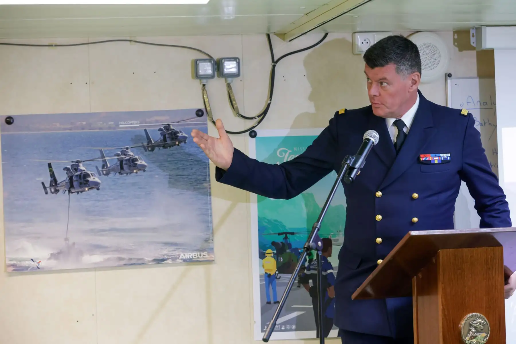 La “Misión Jeanne D´ARC” con el portahelicópteros anfibio “Tonnerre” de la Armada francesa visita la Base naval del Callao. Foto: ANDINA/Luis Iparraguirre