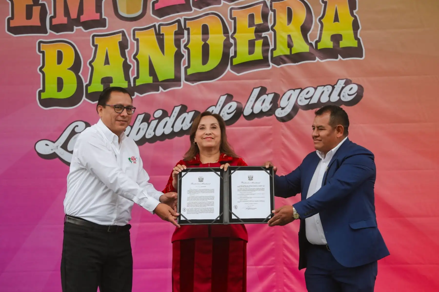 Más de 70,000 emolienteros fueron reconocidos de interés sectorial y recibieron el distintivo Emoliente Bandera por su aporte a la conservación de las tradiciones nacionales. Foto: ANDINA/Prensa Presidencia