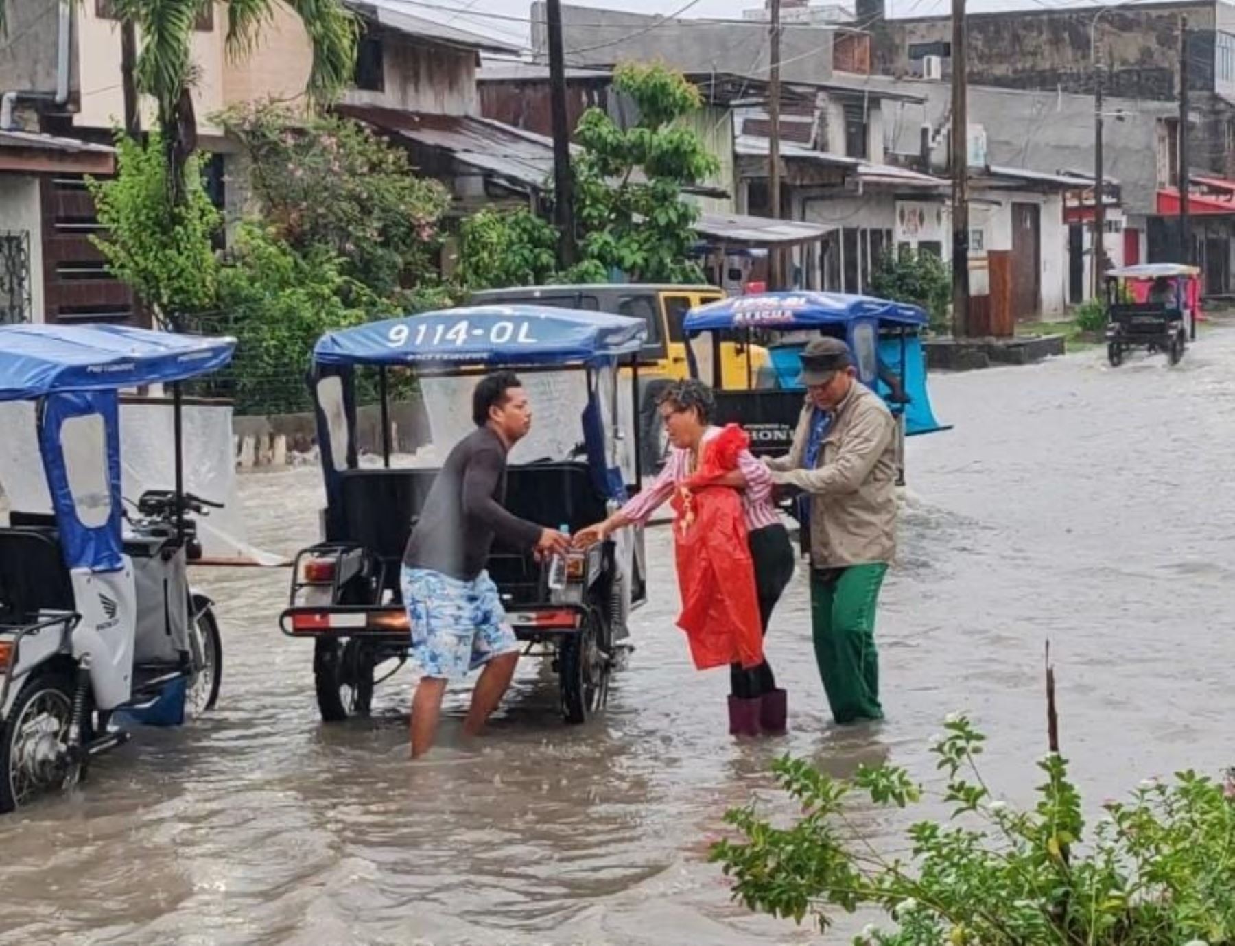 El inicio del quinto friaje en Loreto fue precedida por la presencia de lluvias intensas que causaron aniegos en diversas calles de Iquitos y de otras ciudades de esta región. ANDINA/Difusión