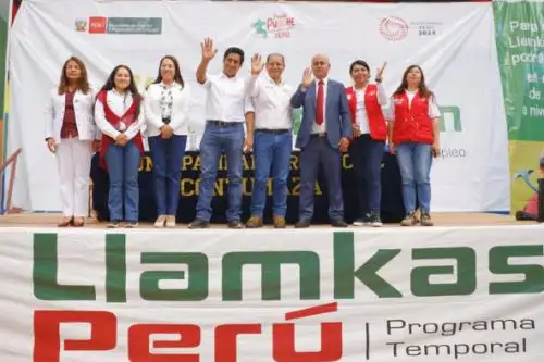 El ministro de Trabajo, Daniel Maurate Romero, resaltó que Llamkasun Perú es un programa inclusivo que prioriza la participación de "mujeres, adultos mayores y personas con discapacidad". ANDINA/Difusión