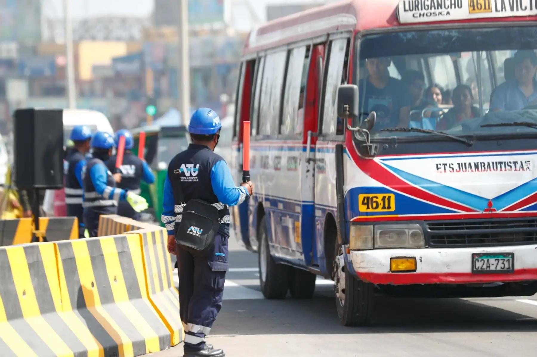 La Autoridad del Transporte para Lima y Callao ATU informó que se liberaron 3 tramos de la vía principal y de los carriles auxiliares de la Carretera Central que estaban cerrados para la construcción de las estaciones Vista Alegre, Prolongación Javier Prado y Municipalidad de Ate de la Línea 2 del Metro de Lima. Foto: ANDINA/Daniel Bracamonte