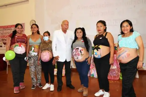 La “Semana de la Maternidad Saludable, Segura y Voluntaria” tuvo como slogan este año: “Elige comer saludable por amor a tu bebé”. Foto: ANDINA/Difusión