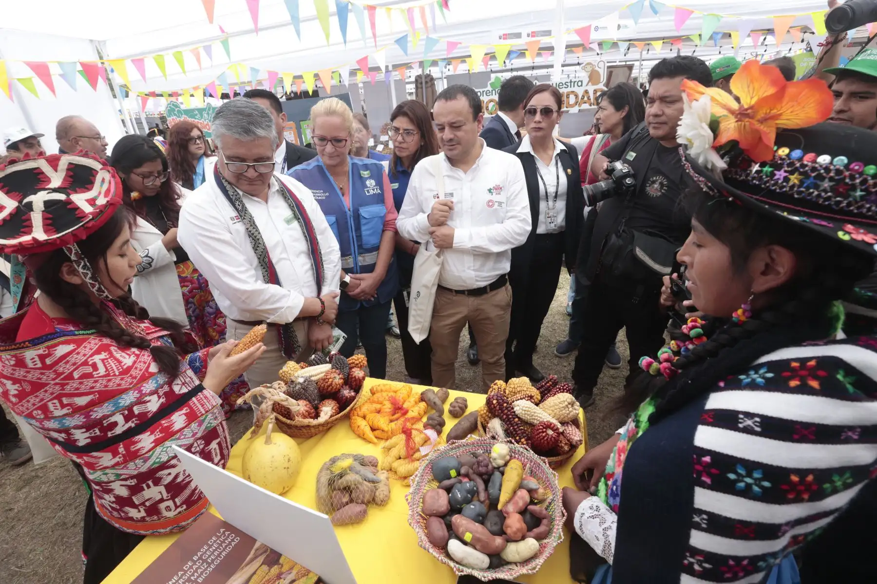 El ministerio del Ambiente realiza el 5° (Quinto) Festival de la Biodiversidad, con más de 150 emprendimientos sostenibles de diferentes regiones del país Foto: ANDINA/Vidal Tarqui