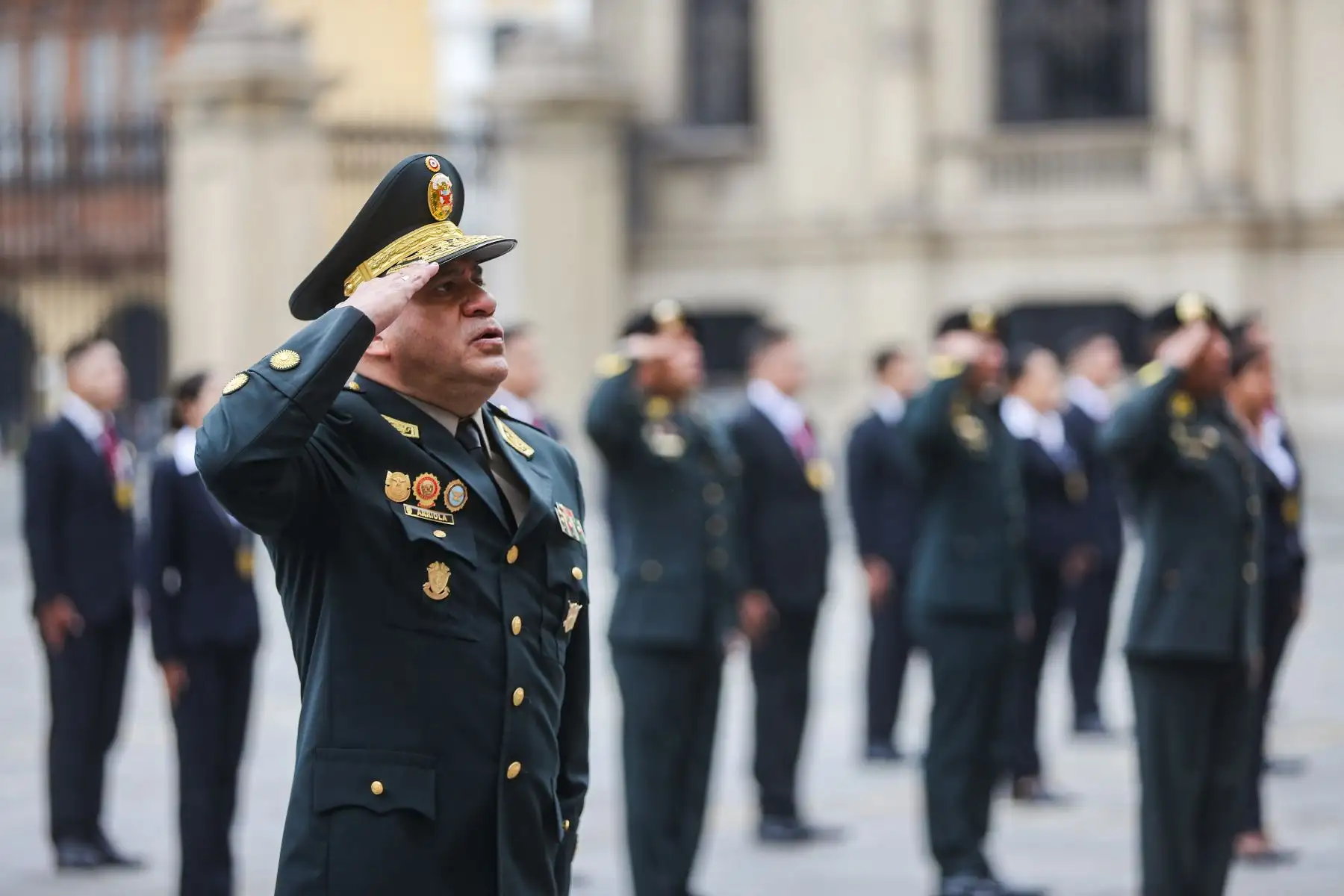 Reconocimiento al personal policial que participó en el rescate de empresaria peruana. Foto: ANDINA/Prensa Presidencia