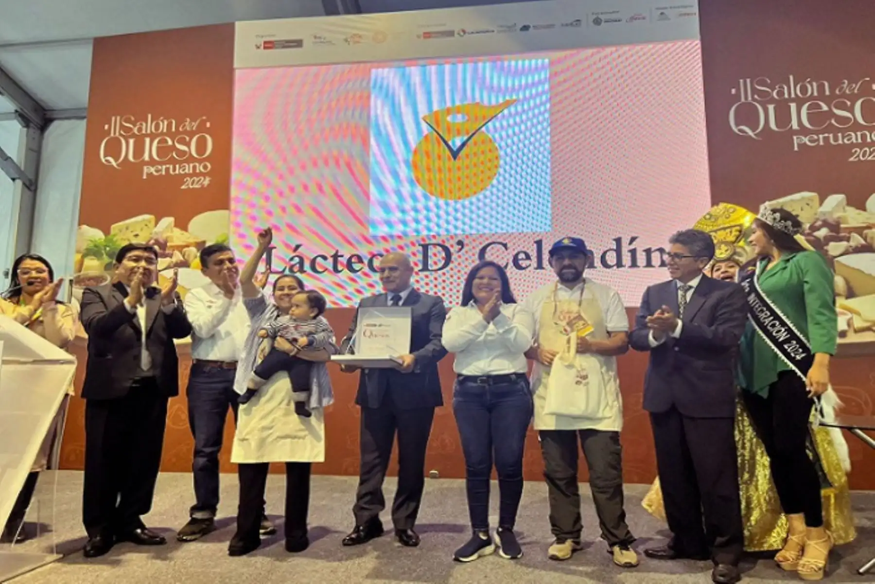 La ceremonia de premiación estuvo presidida por el viceministro de Desarrollo de Agricultura Familiar e Infraestructura Agraria y Riego, Iván Ramos Pastor.