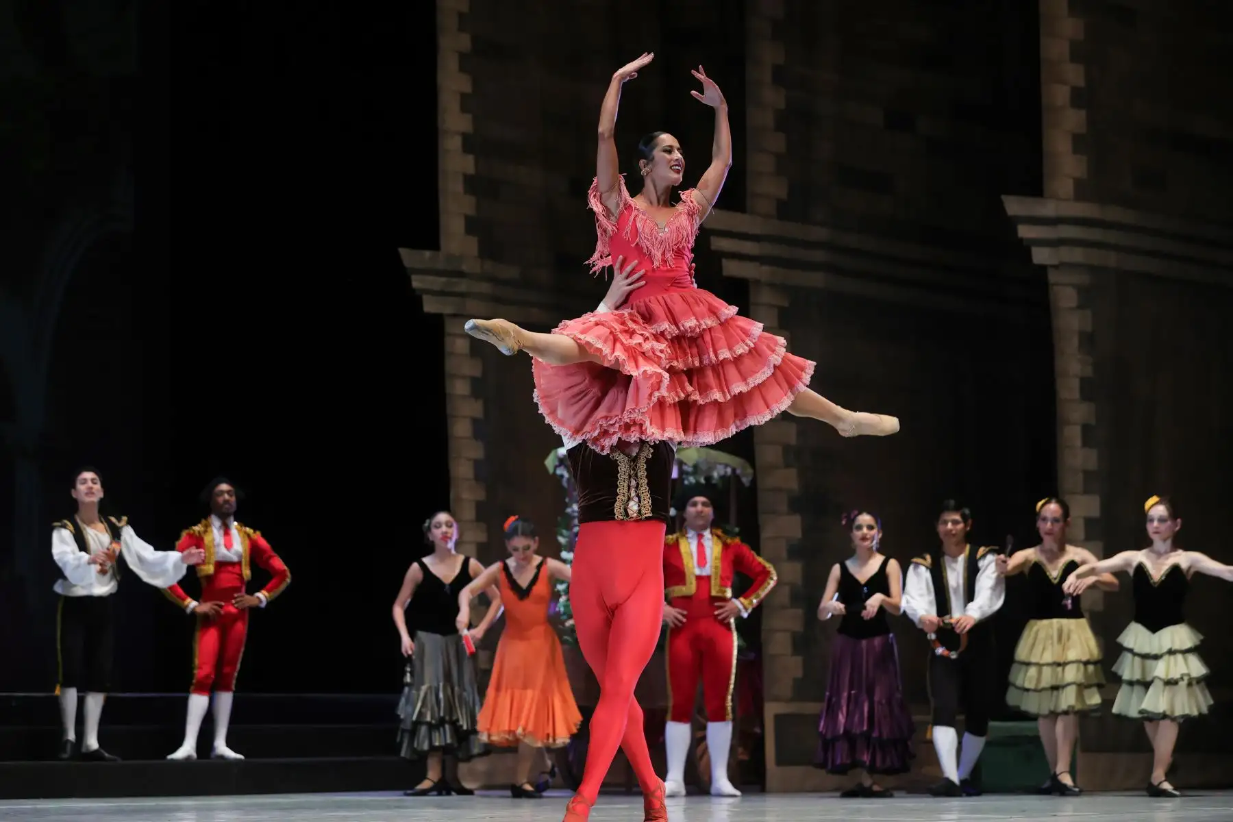 El Ballet Nacional del Perú da inicio a su primera temporada del presente año con “Don Quijote”, popular puesta en escena basada en el segundo capítulo de la novela homónima de Miguel de Cervantes Saavedra. Foto: ANDINA/Melina Mejía