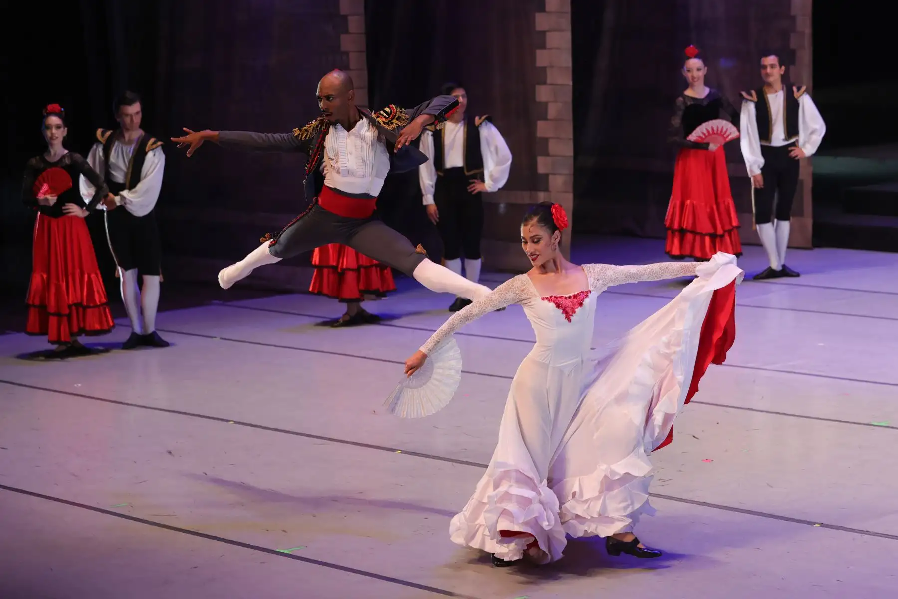 El Ballet Nacional del Perú da inicio a su primera temporada del presente año con “Don Quijote”, popular puesta en escena basada en el segundo capítulo de la novela homónima de Miguel de Cervantes Saavedra. Foto: ANDINA/Melina Mejía