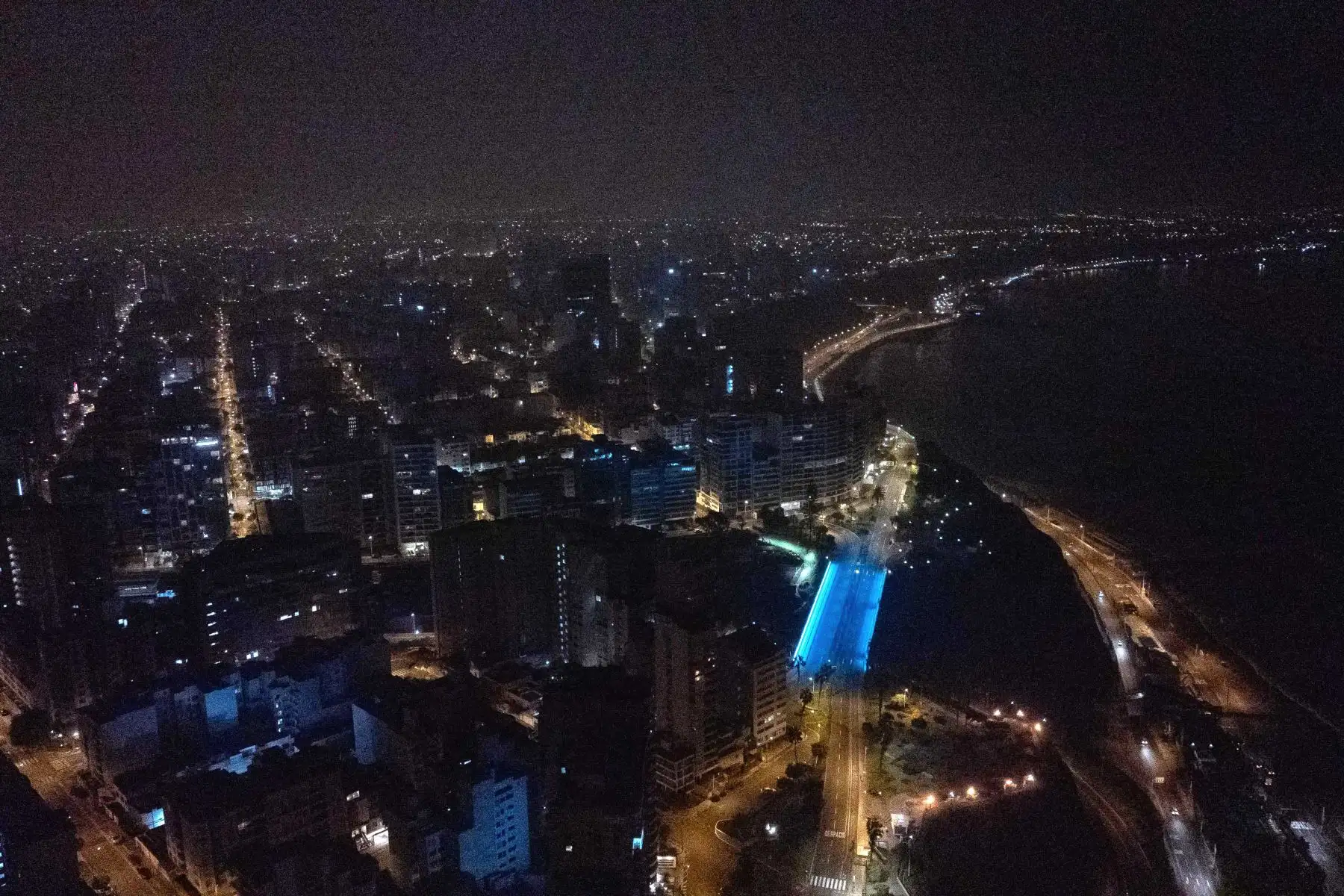 Lima y Callao continúan con descenso de la temperatura nocturna, asociadas a las condiciones frias del mar. Estaciones registraron temperaturas mínimas de 15.9º (Callao) , 15.1ºC (Jesús María) y 12.5ºC (La Molina).