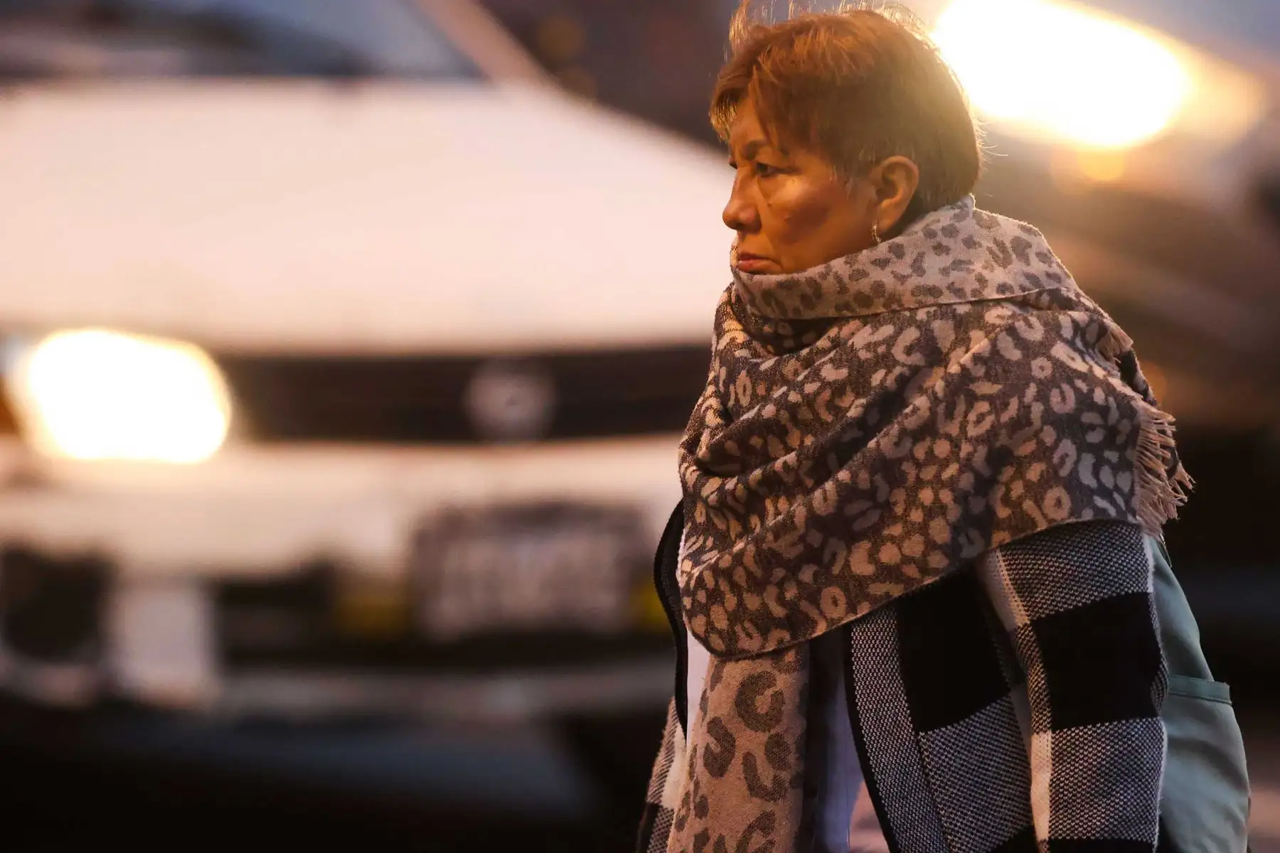 El frío y el incremento de humedad en la capital también son un efecto del descenso de temperaturas en el mar.  Estos factores ocasionarían mayor cobertura nubosa, presencia de niebla/neblina y llovizna ligera hacia horas nocturnas y en las primeras horas de la mañana.  Foto: ANDINA/Carlos Lezama Villantoy