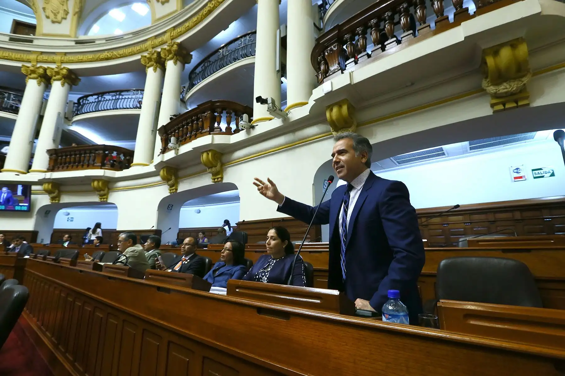 Foto de archivo de  Francesco Petrozzi, cuando era congresista del partido Fuerza Popular. Foto: Congreso de la República