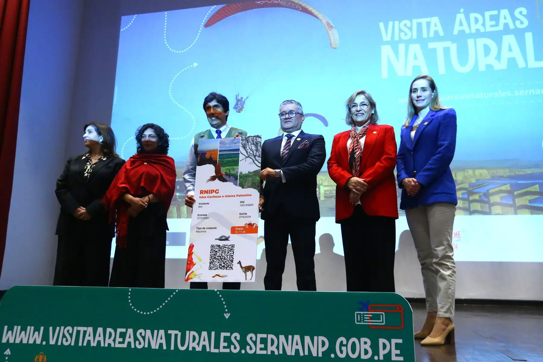 El Ministerio del Ambiente  y el Servicio Nacional de Áreas Naturales Protegidas por el Estado , realizan el lanzamiento de la plataforma de venta de tickets electrónicos para ingreso a las Áreas Naturales Protegidas, que beneficiará a 1´500 000 (un millón quinientos mil) visitantes al año aproximadamente.
Foto: ANDINA/Eddy Ramos