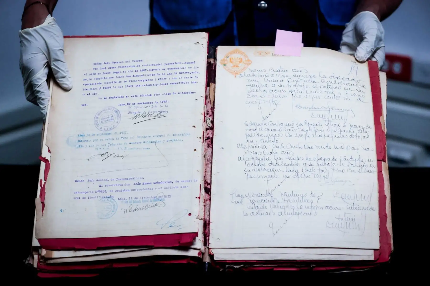 El Archivo de Migraciones alberga un tesoro histórico compuesto por miles de documentos de nacionalización del siglo pasado de ciudadanos extranjeros que llegaron en embarcaciones para contribuir con el país. Foto: ANDINA: Vidal Tarqui