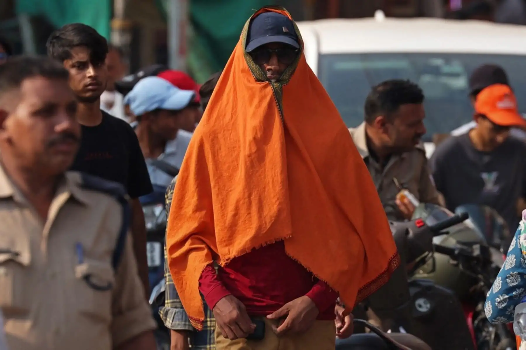 India batió este miércoles su récord nacional de temperatura con 52,3 ºC en la capital, Nueva Delhi, indicó la oficina meteorológica gubernamental. Foto: AFP