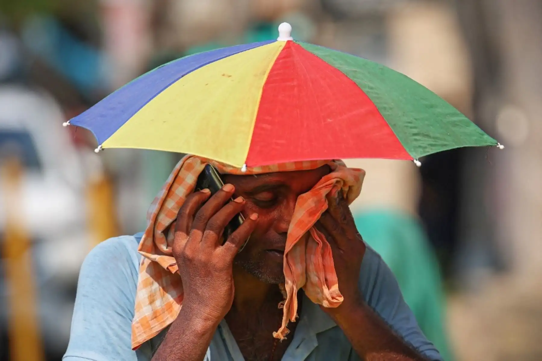 India batió este miércoles su récord nacional de temperatura con 52,3 ºC en la capital, Nueva Delhi, indicó la oficina meteorológica gubernamental. Foto: AFP