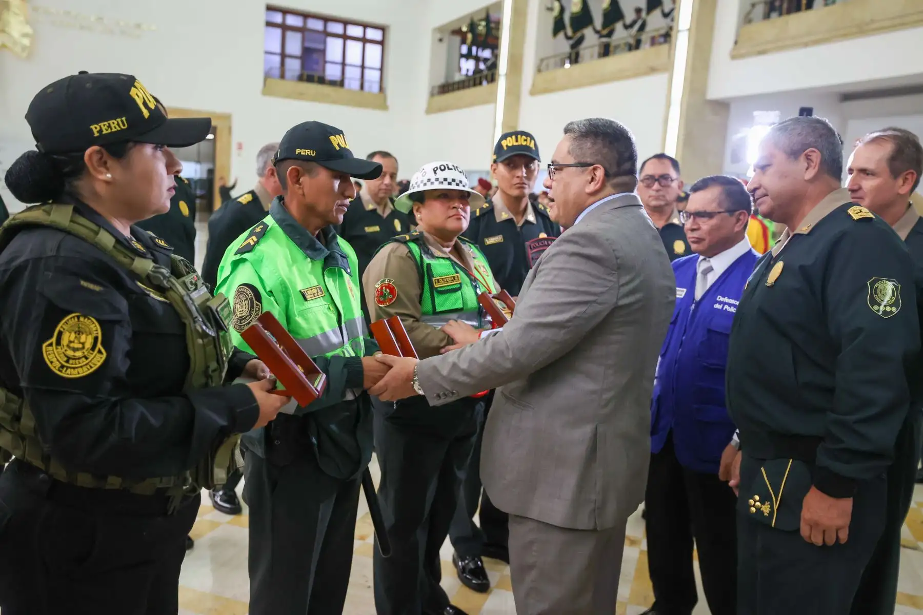El personal policial participó en diferentes operaciones a nivel nacional, lo cual se refleja la eficiente labor en favor de la seguridad e integridad de todos los peruanos.

Foto: ANDINA/Juan Carlos Guzmán Negrini