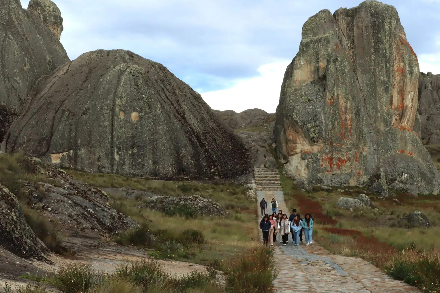 Gran Shamana, un destino turístico que se compone de un bosque de piedras y de un sitio arqueológico que data de hace más de 3,000 años, declarado en el 2006 como Patrimonio Cultural de la Nación.
Foto: cortesía Luis Puell Gran Shamana, un destino turístico que se compone de un bosque de piedras y de un sitio arqueológico que data de hace más de 3,000 años, declarado en el 2006 como Patrimonio Cultural de la Nación.
Foto: cortesía Luis Puell