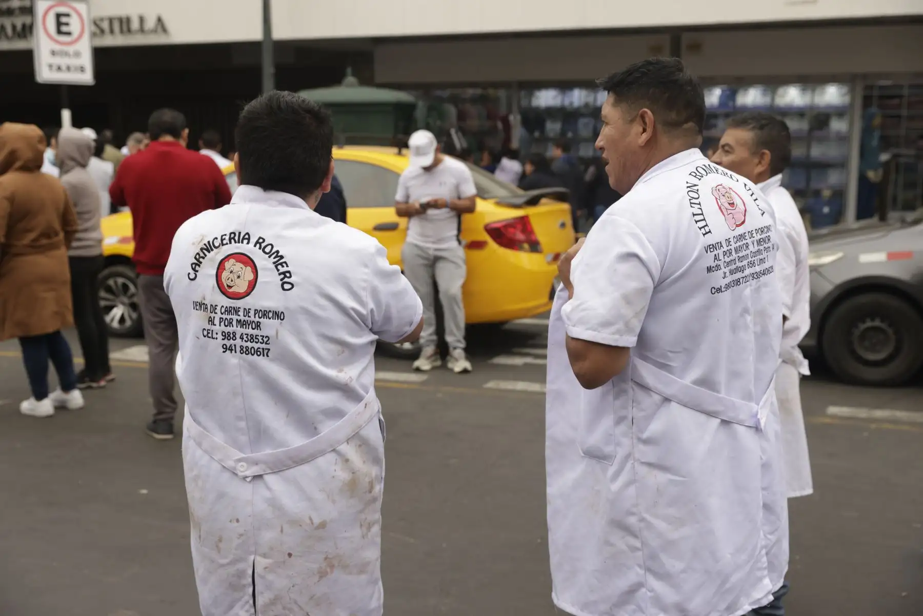 Comerciantes de Mesa Redonda, Mercado Central, calle Capón y trabajadores del Poder Judicial, bajo el lema “Súmate tú también”, participan de este ejercicio que tiene como objetivo fortalecer las capacidades de preparación de la población frente a diversos desastres. Foto: ANDINA/Luis Iparraguirre