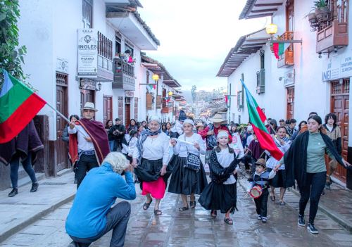 Junio empieza con la desbordante fiesta del Raymi Llacta que se celebra en Chachapoyas, región Amazonas. El festejo coincide con la Semana Turística de la capital amazonense.
