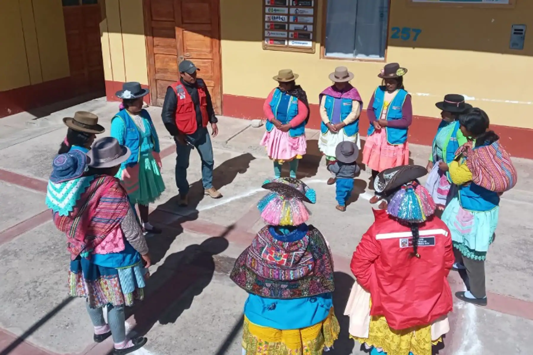 El simulacro fue una gran oportunidad para que nuestros compatriotas en zonas rurales pongan en práctica sus habilidades de preparación y respuesta frente a diversos peligros. Foto: ANDINA/Programa PAIS