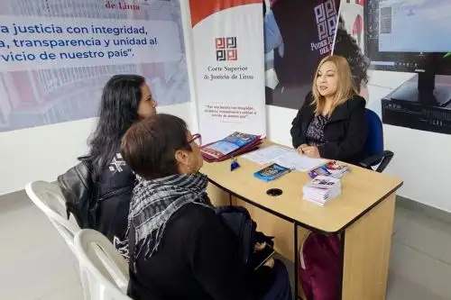 Vecinos de San Miguel recibirán acompañamiento motivacional y psicológico a través de charlas educativas. ANDINA/ Andina.