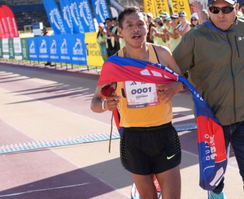 Cristhian Pacheco se impuso en la carrera Quito15K