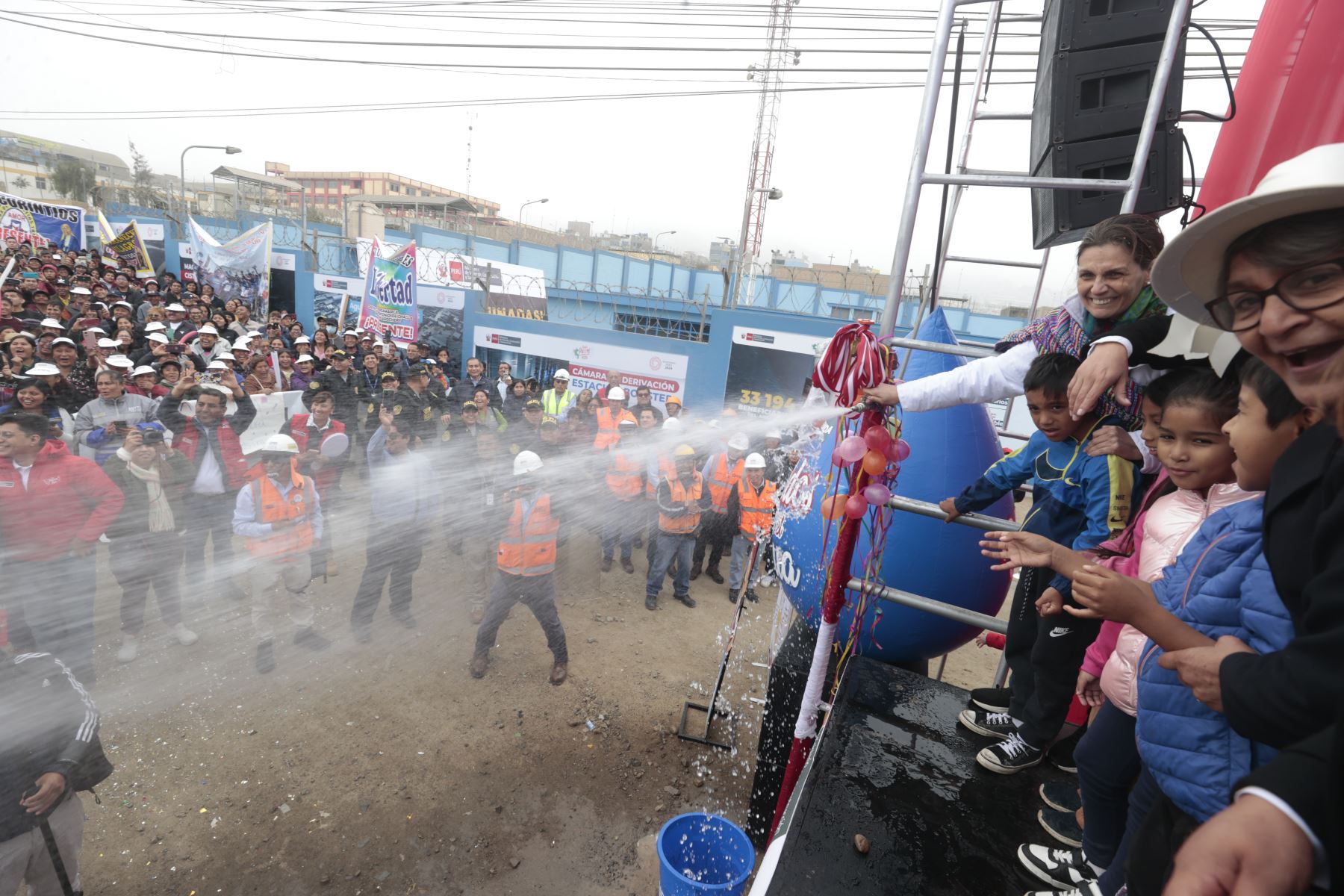 Gobierno avanza en cerrar brechas históricas de agua potable y ...