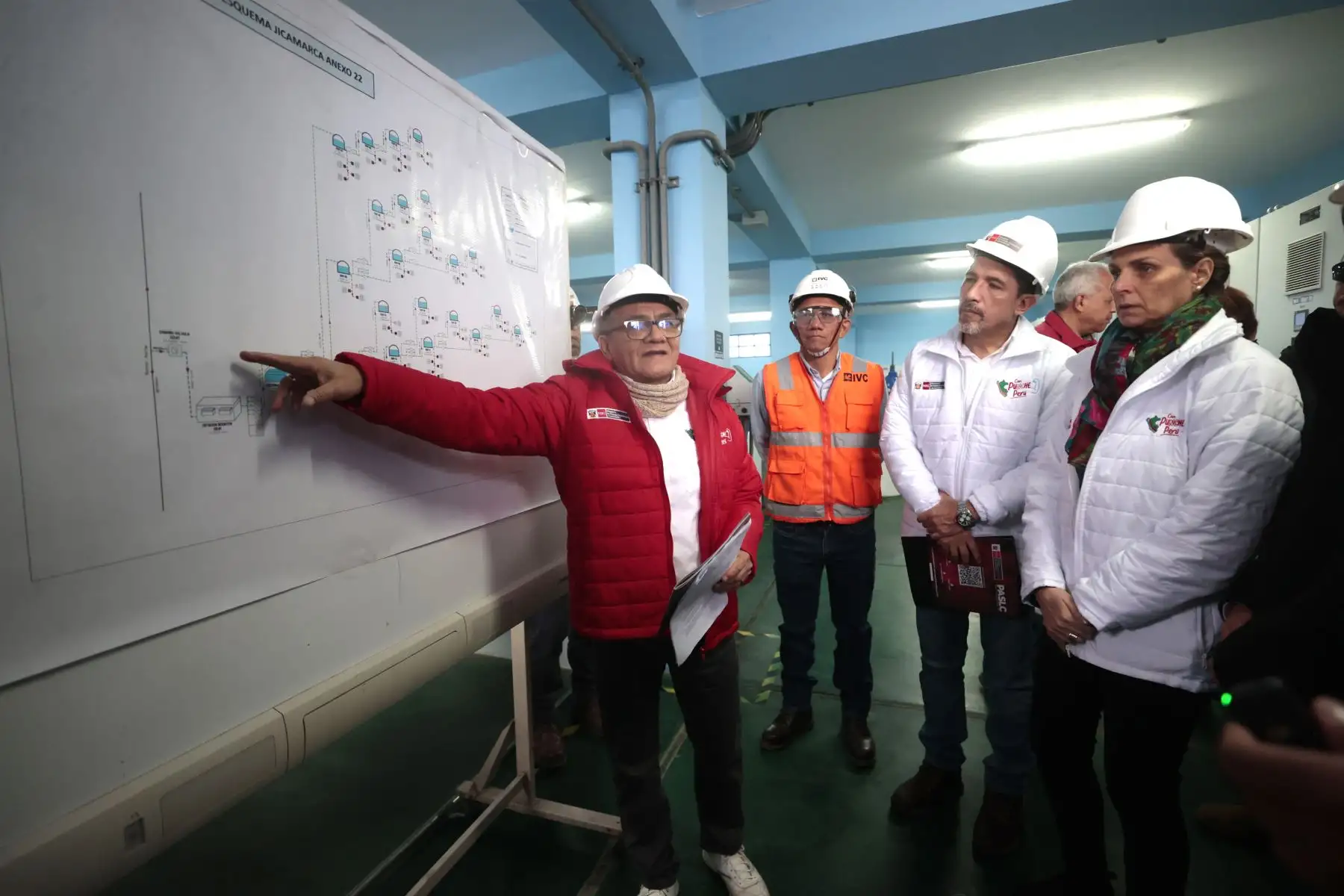 Hania Pérez de Cuéllar, ministra de Vivienda, Construcción y Saneamiento, inaugura las obras de agua potable y alcantarillado en la localidad de Jicamarca. Foto: ANDINA/ Vidal Tarqui