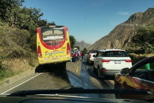 En el distrito de Moche, provincia de Trujillo, un ciclista fue atropellado esta mañana por un automóvil, quedando con heridas de consideración.
