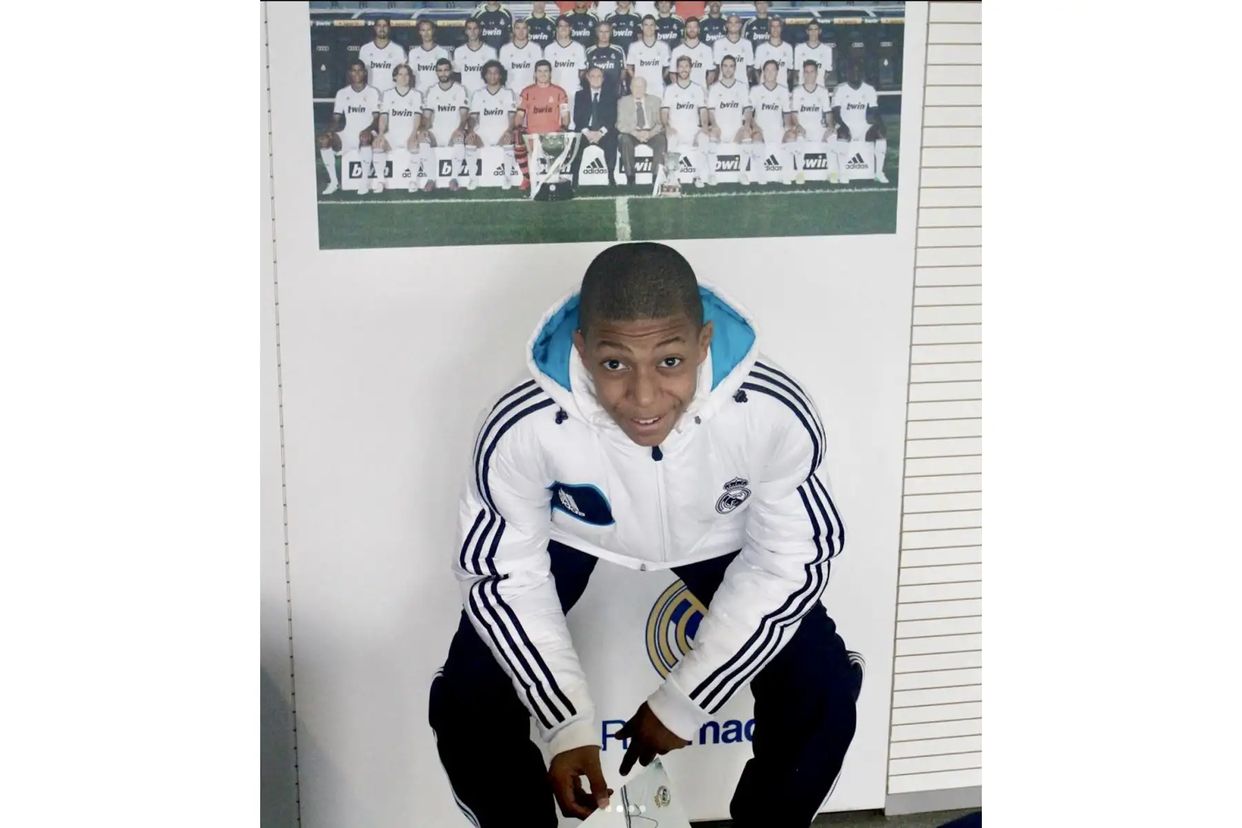 "Muy feliz y orgulloso de formar parte del club de mis sueños, el Real Madrid", continuó. Foto: ANDINA/Instagram de Kylian Mbappé