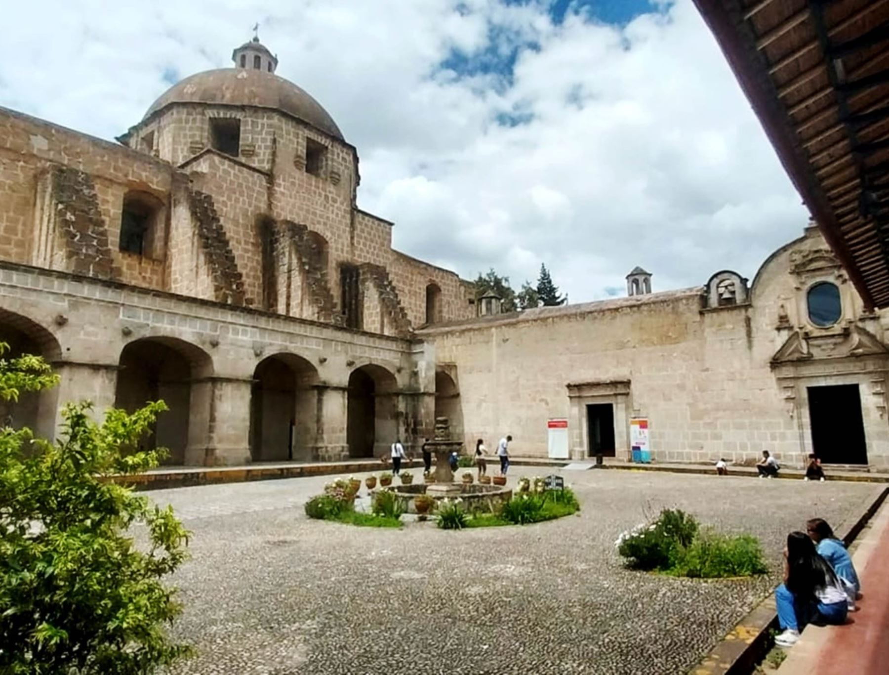 El Conjunto Monumental Belén, conformado por el Cuarto del Rescate, la iglesia Belén y el museo etnográfico, es el lugar más visitado de Cajamarca gracias al programa Museos Abiertos. Luego se ubica Cumbemayo. ANDINA/Difusión