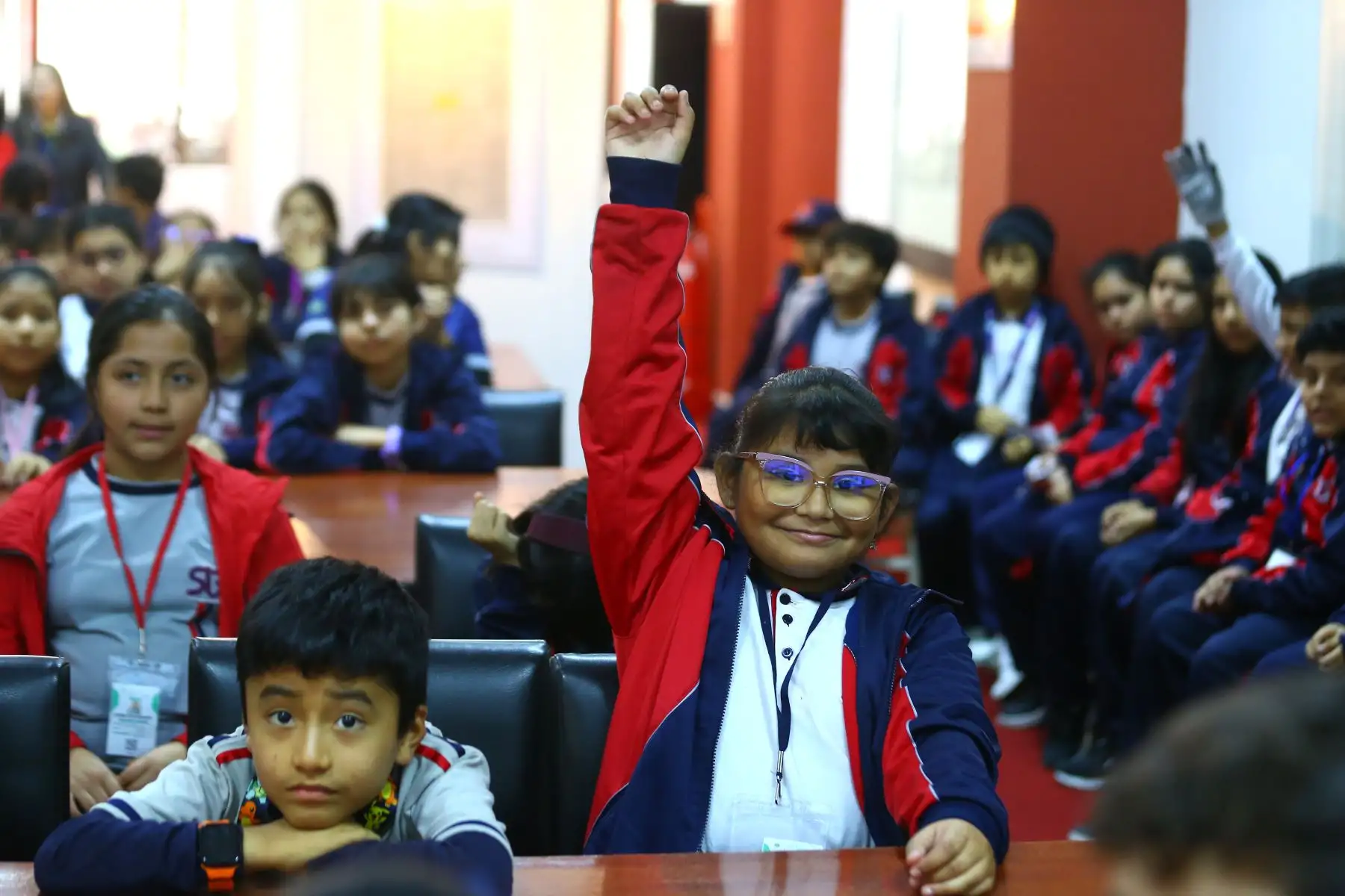 Estudiantes del Grupo Educativo San Luis Gonzaga de San Martín de Porres visitaron la Agencia Andina y el Diario El Peruano.
Foto: ANDINA/Eddy Ramos