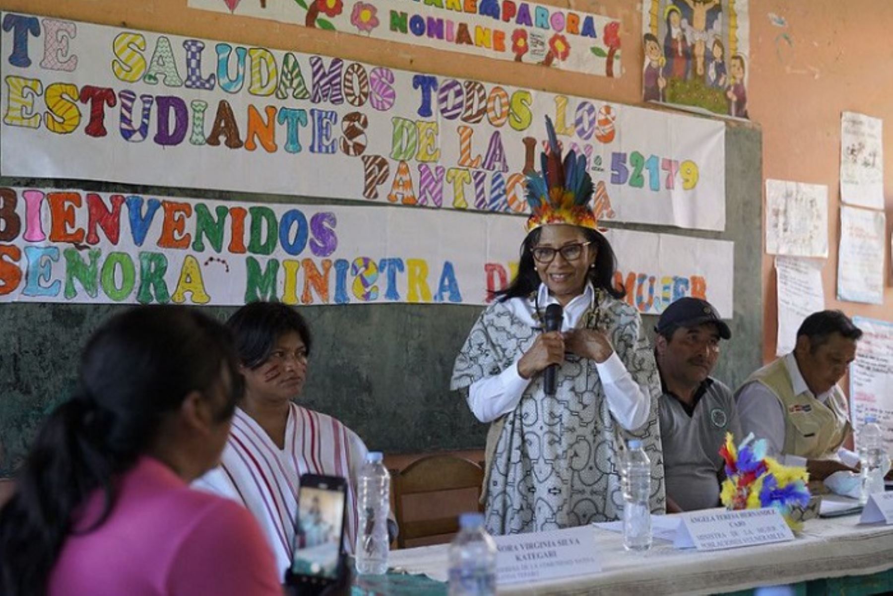 La titular del MIMP visitó la comunidad nativa machiguenga Palotoa-Teparo, en la provincia de Manu.