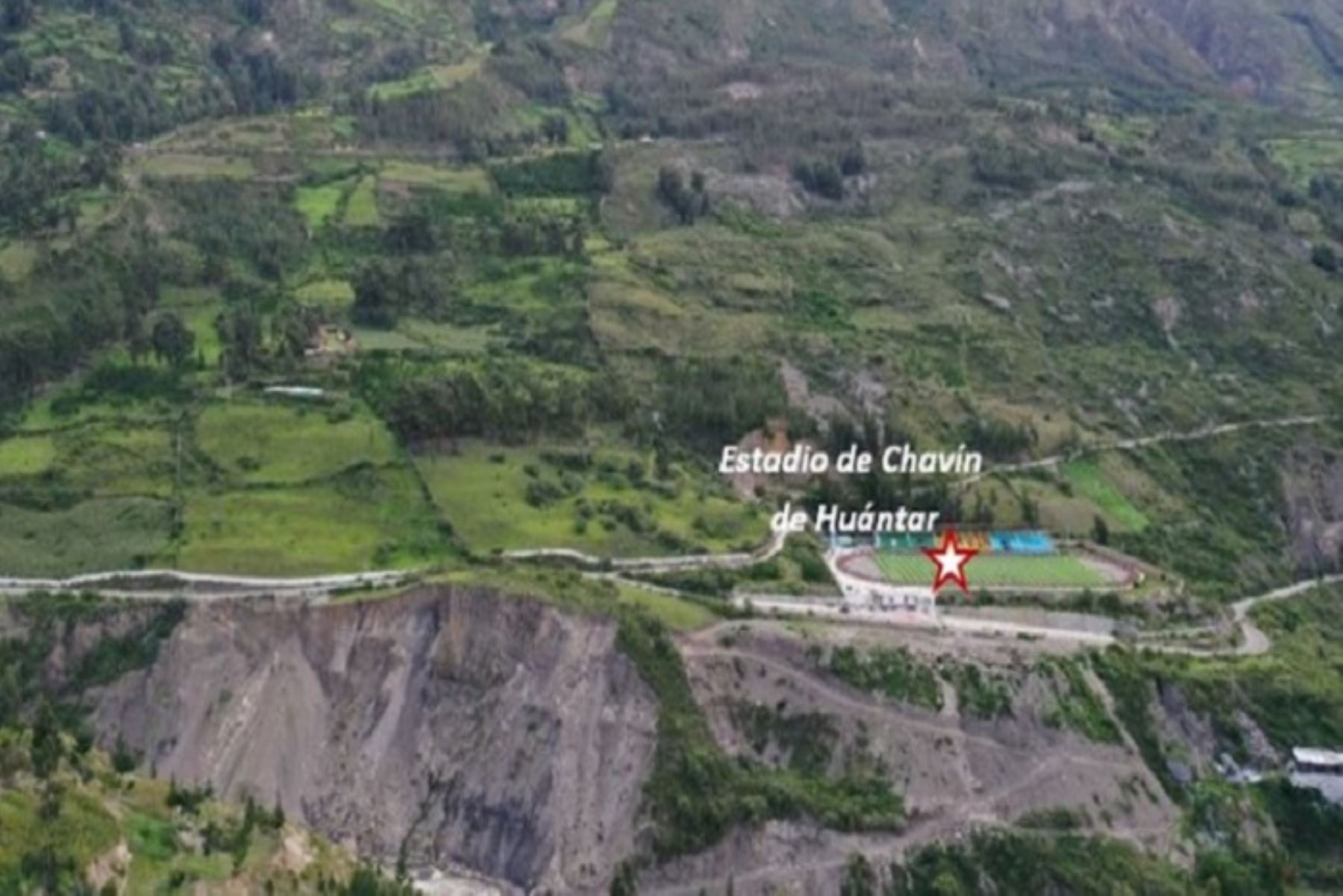 Ärea donde está asentado el estadio de Chavín de Huántar es de peligro alto a deslizamientos y avalanchas de rocas.