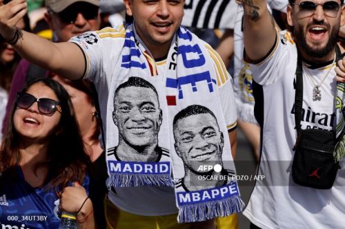 La afición deberá esperar un poco para tener las camiseta del Real Madrid con el nombre de Mbappé