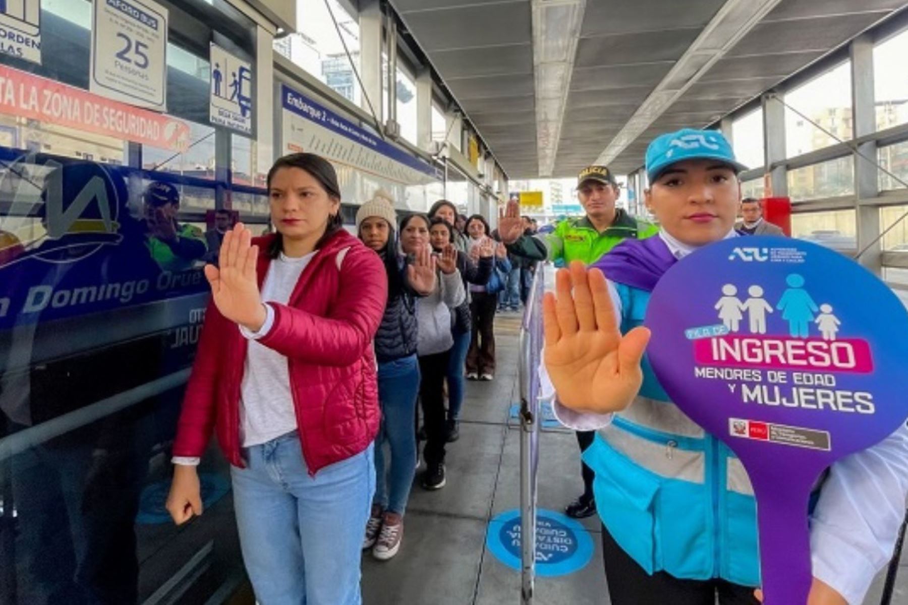 "Ponle freno al acoso" llega a Lima Norte y, ahora, ya se ejecuta en las 42 estaciones del Metropolitano. Foto: ANDINA/difusión.