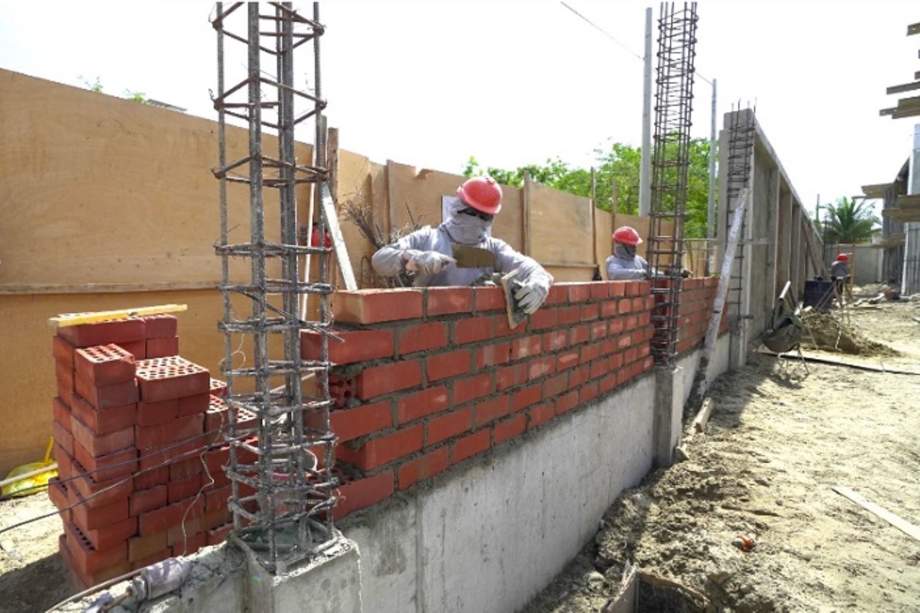 De los nueve colegios, la institución educativa N.° 32386 Daniel Fonseca Tarazona muestra un avance significativo y este mes se colocará la primera piedra.