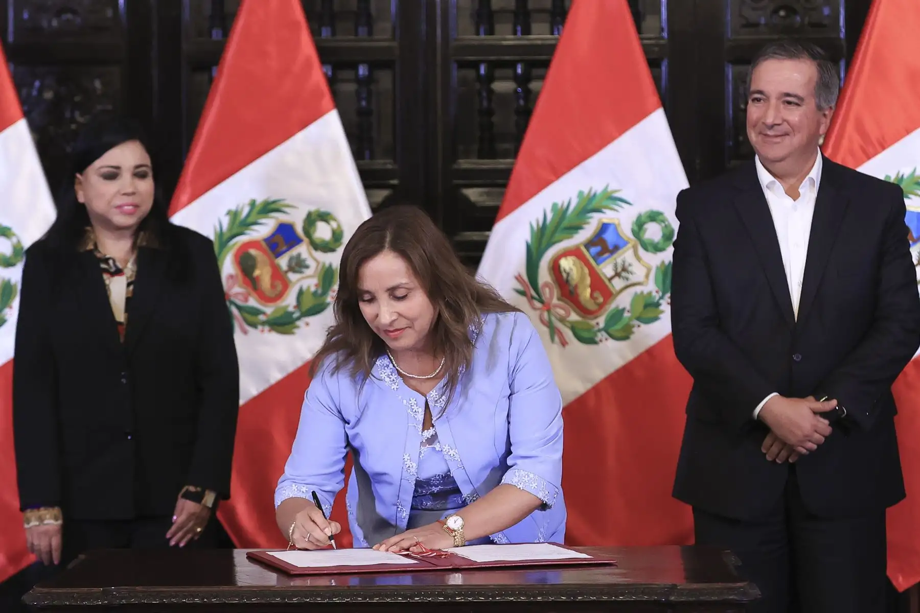 Ceremonia de firma de leyes para impulsar el desarrollo y la competitividad del sector portuario. 
Foto: ANDINA/ Prensa Presidencia