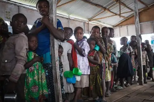 Uno de cada cuatro niños en el mundo sufre pobreza alimentaria grave