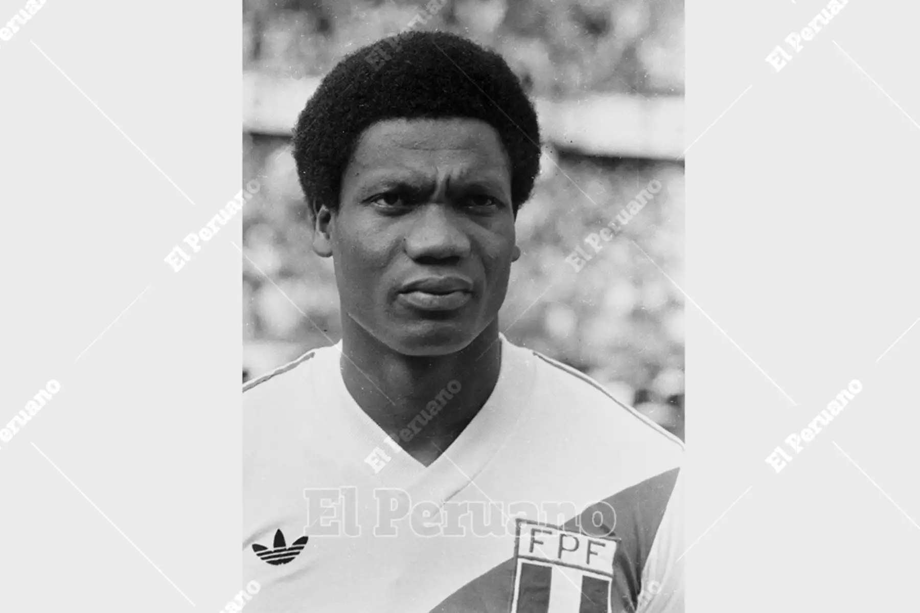 Lima - 16 agosto 1981 / El delantero Guillermo La Rosa, antes del partido entre Perú y Colombia  por el Grupo 2 de las eliminatorias para el mundial de España 82. Foto: Archivo Histórico de El Peruano / Leoncio Mariscal