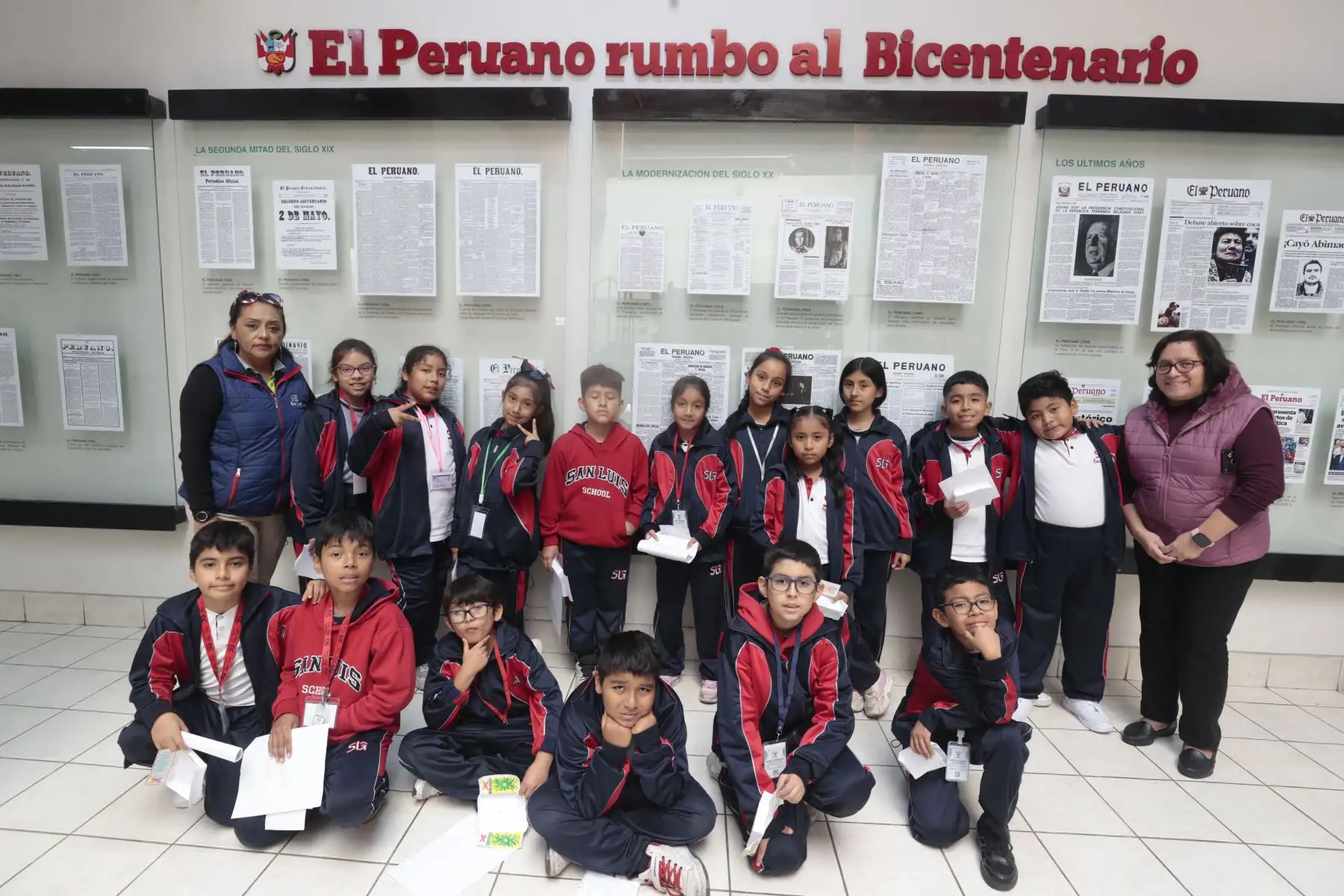 Estudiantes del Grupo Educativo San Luis Gonzaga de San Martín de Porres visitaron la Agencia Andina y el Diario El Peruano. Foto: ANDINA/Vidal Tarqui