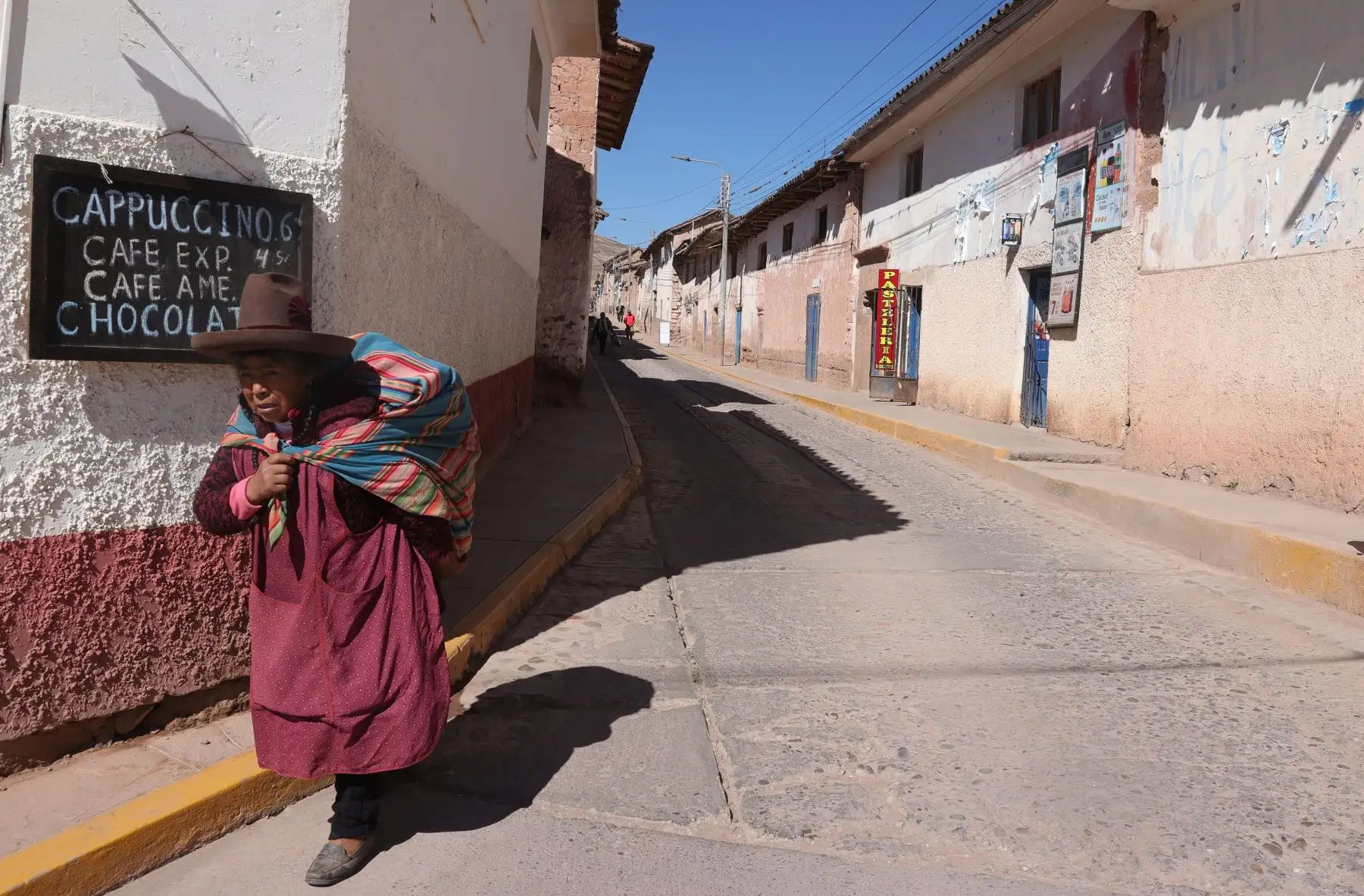 Durante la época inca, Maras fue habitado por unas pocas familias que se dedicaban a la agricultura, actividad beneficiada principalmente por la presencia cercana de los andenes de Moray. Foto: ANDINA/Melina Mejía