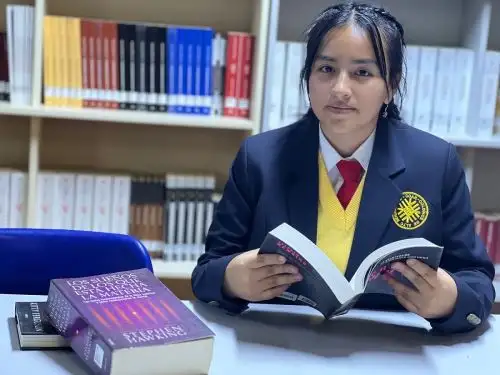 Yanet Melinda Báñez Rojas, estudiante del Colegio de Alto Rendimiento (COAR)
